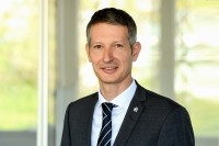 Porträt Dr. Felix Hebert
